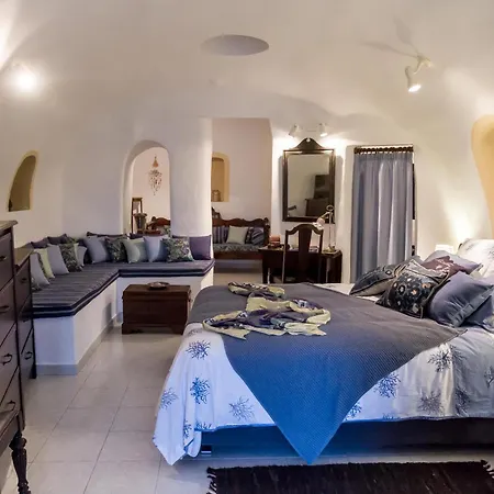 Villa Likno Cave House *