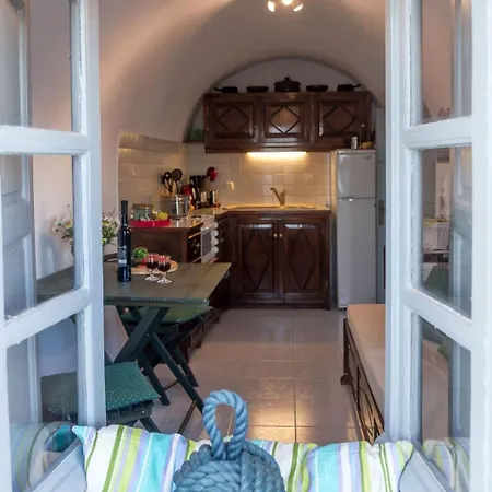 Likno Cave House * Santorini Island