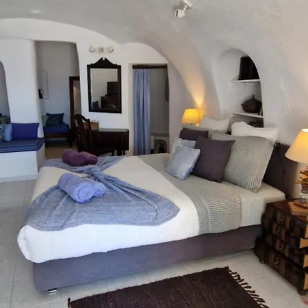 Likno Cave House * Santorini Island